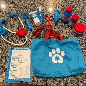Melissa & Doug Blue Pet Vet Play Set